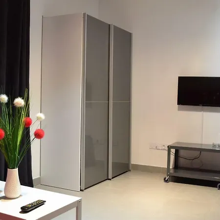 Studio Centre Ville Corte Avec Wifi Et Rafraichisseur D'air 公寓